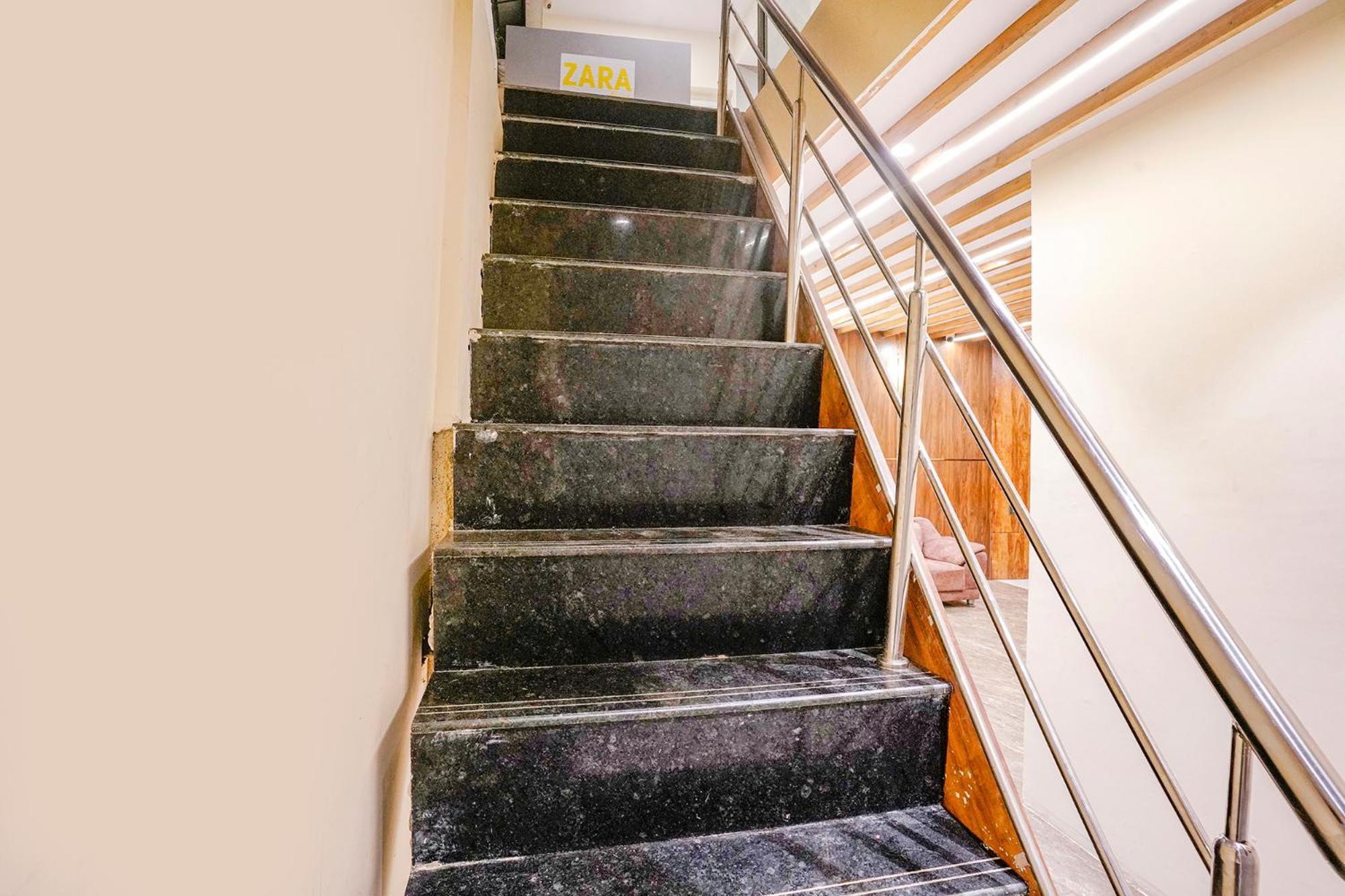 Fabhotel Grand Prime Nr Nesco Hotel 孟买 外观 照片